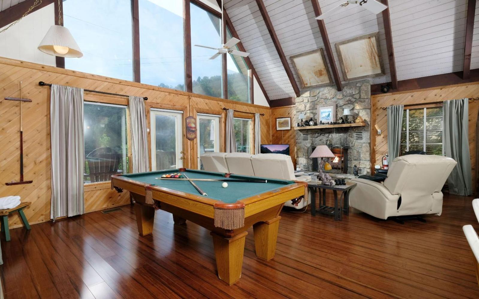 Cozy Bear 856 Villa แกตลิงเบิร์ก ภายนอก รูปภาพ