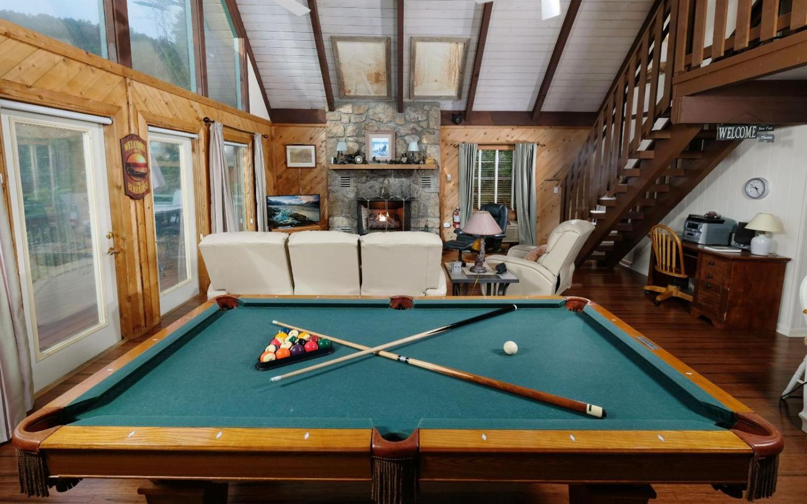 Cozy Bear 856 Villa แกตลิงเบิร์ก ภายนอก รูปภาพ